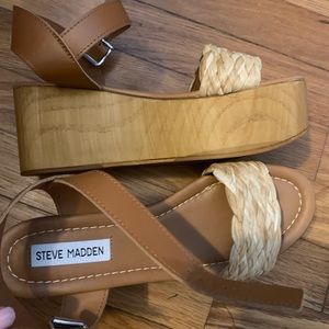 NEW Steve Madden wooden platforms